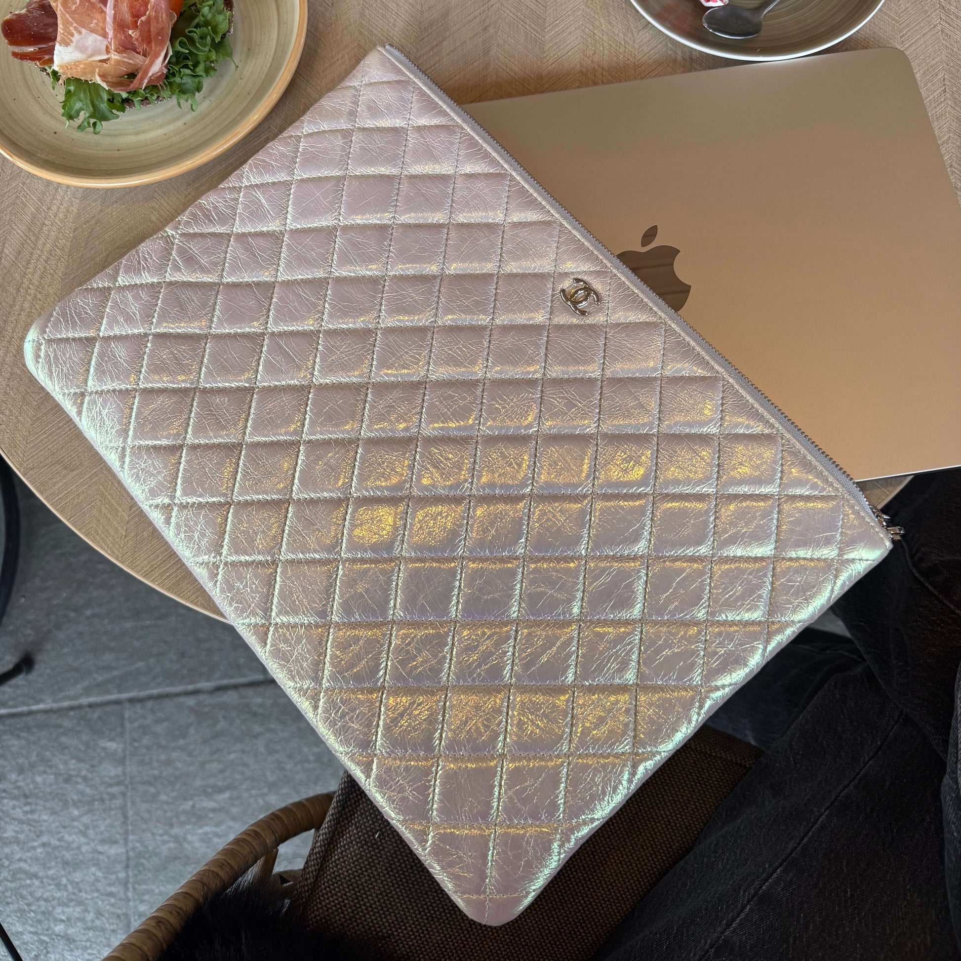 Chanel Timeless O - Case Iridescent Large SHW